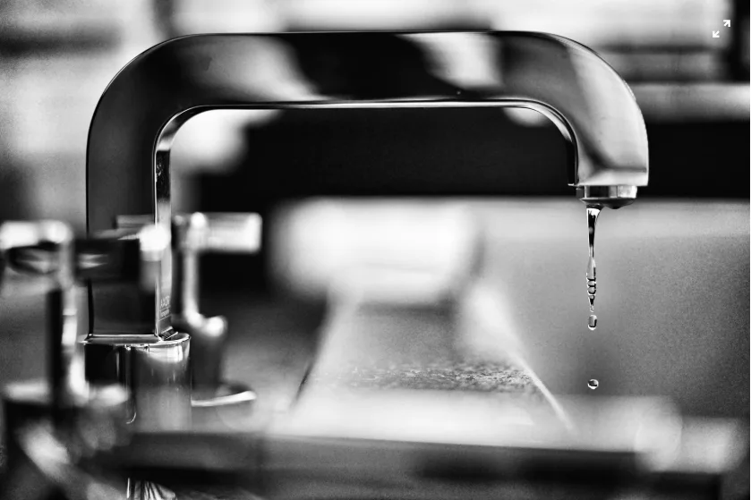 faucet dripping water